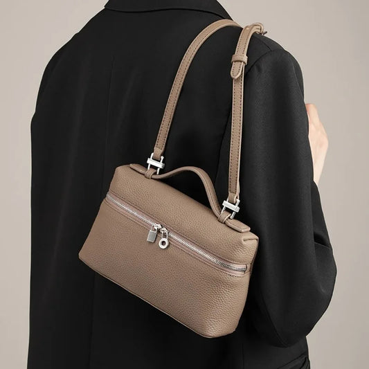 Sac bandoulière noir en cuir grainé avec fermeture éclair